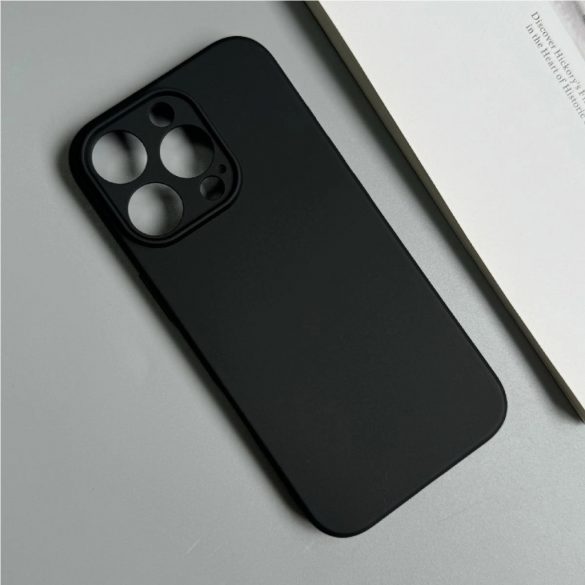 Husa moale pentru iPhone 16 Pro - neagra