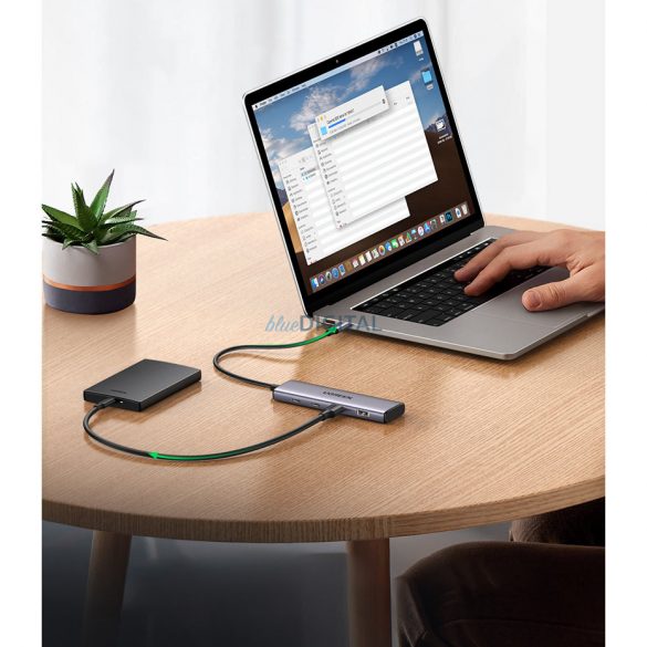 HUB USB-C - 2 x USB-A / 2 x USB-C 20 cm Ugreen CM473 - gri