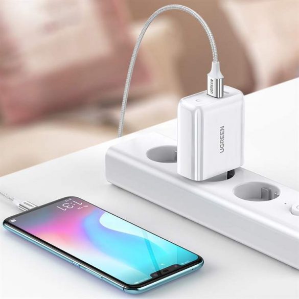 Ugreen încărcător de perete USB Type-c / USB 36 W Quick Charge 4.0 putere de ieșire alb (60468 CD170)