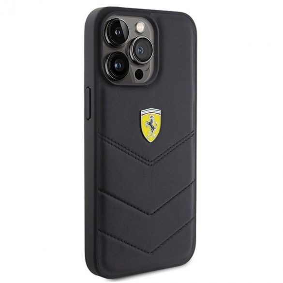 Carcasă rigidă Ferrari FEHCP15XRDUK pentru iPhone 15 Pro Max 6.7, neagră/carny Quilted Metal Logo"