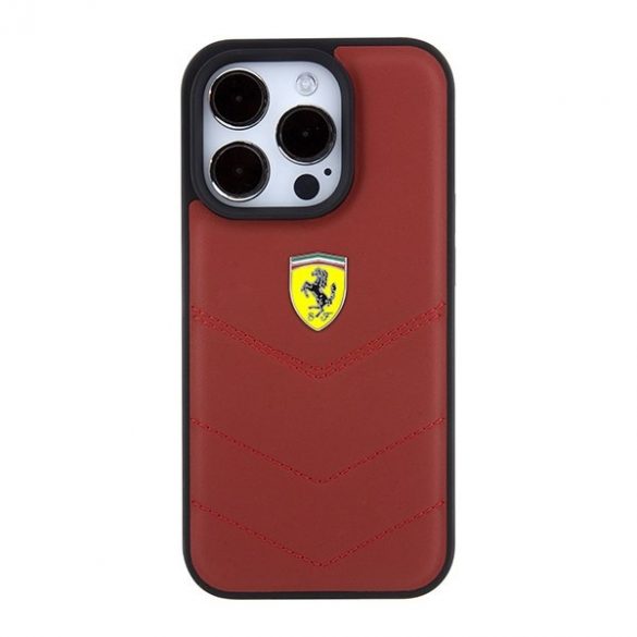 Carcasă rigidă Ferrari FEHCP15LRDUR iPhone 15 Pro 6.1, culoare roșie/roșie, linii cusute din piele"