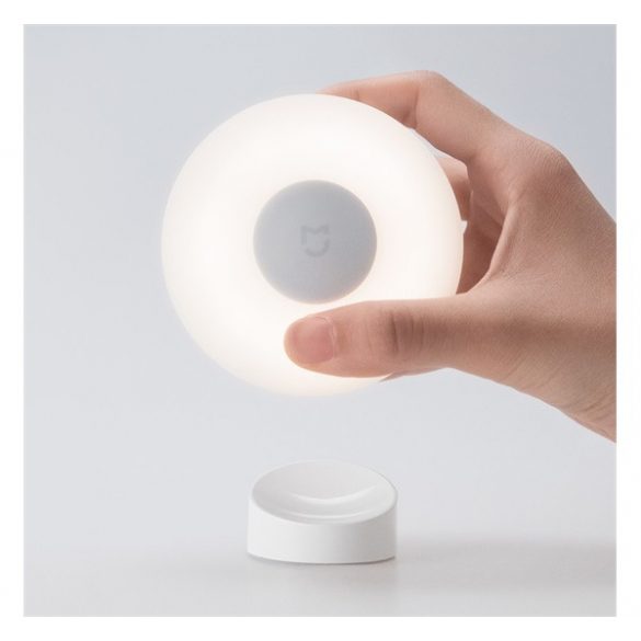 Lumină de noapte XIAOMI Mi NIGHT LIGHT 2 cu senzor de mișcare bluetooth (detecție 120°, până la 6 m, 3 baterii AA) ALB