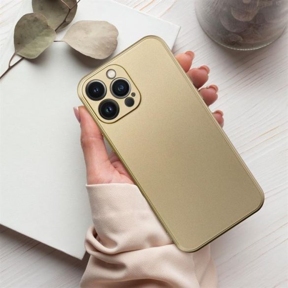 Husa METALICA pentru IPHONE 15 gold